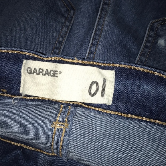 Too small - Picture 4 of 5